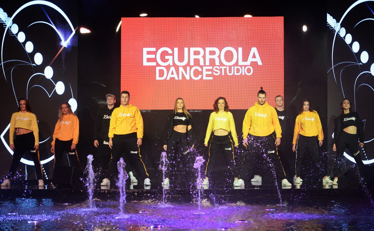 Egurrola Store’s fashion shows performed by dancers from Egurrola Dance Agency