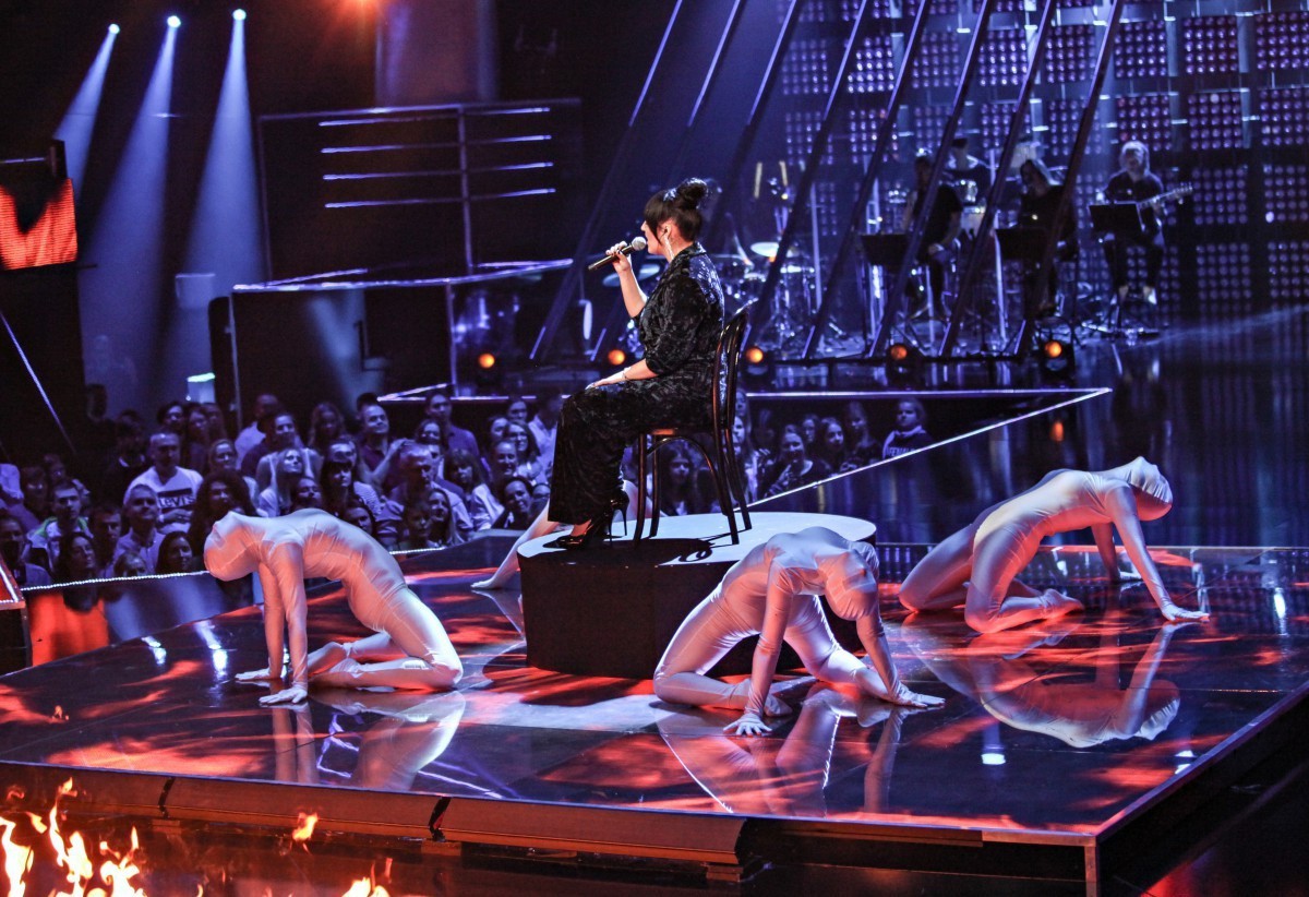 EDA in the second live episode of "The Voice of Poland" progam