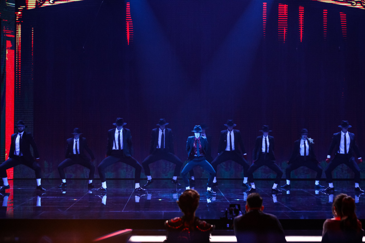 Spectacular show of the Volt Group dancers during the fourth episode of the "Dance Dance Dance" program!