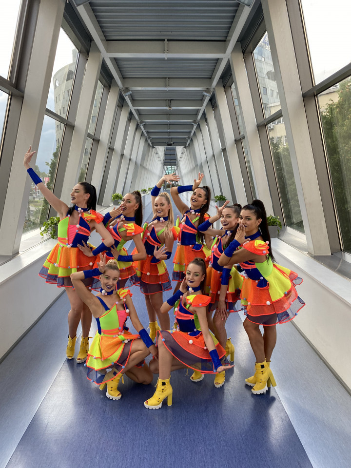 The August recordings of the program "Kabaretowe show dwójki" with the participation of EDA dancers!