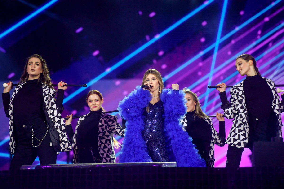 EDA DANCERS TOGETHER WITH ROXANA WĘGIEL ON THE NEW YEAR'S EVE STAGE!