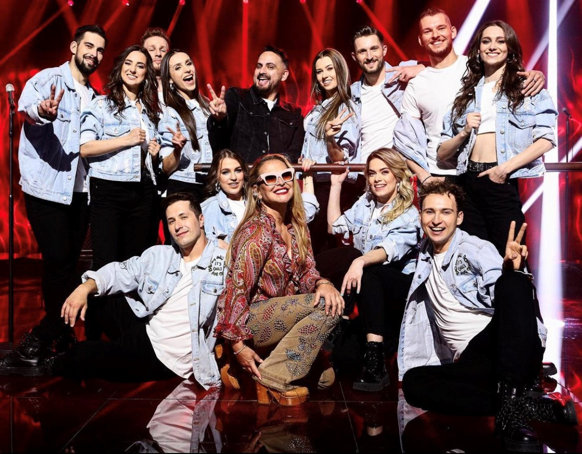 VOLT GROUP AND EGURROLA DANCE AGENCY DANCERS ON ONE STAGE WITH ANASTACIA!